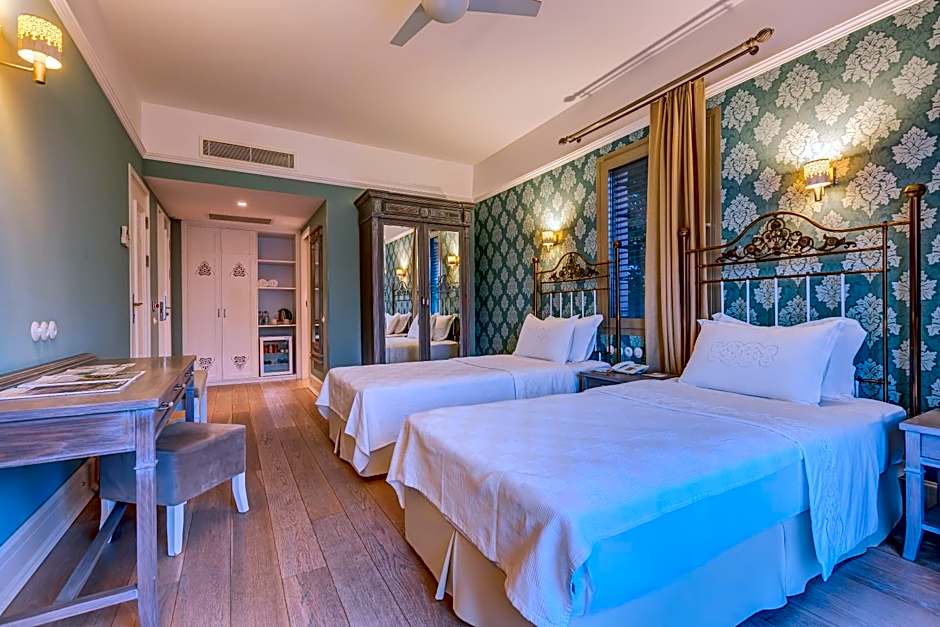 Antmare Hotel