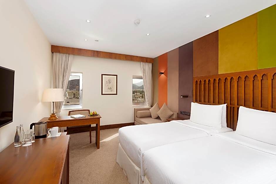 Al Falaj Hotel