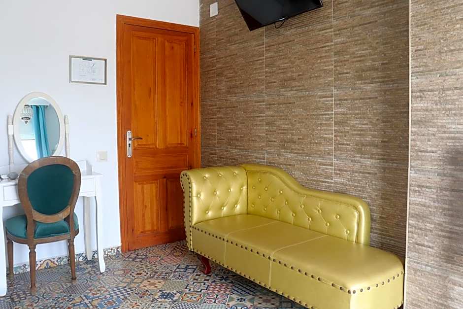 Hotel Casa Día y Noche