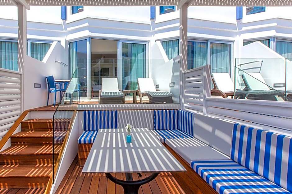 Lordos Beach Hotel & Spa