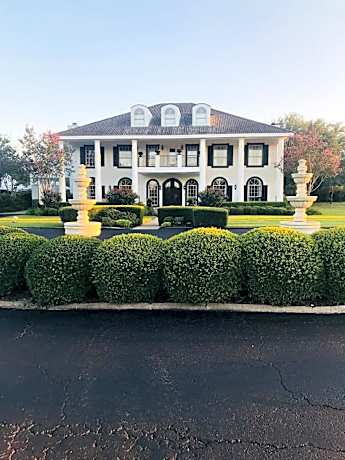 The Plantation House Boutique Inn