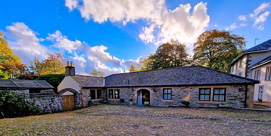 Lovelady Shield Hotel