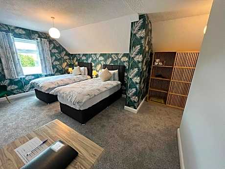 Comfort Twin Room