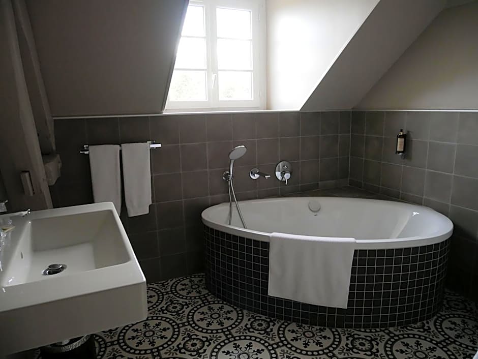 Logis Domaine De Valaudran