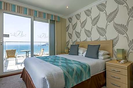 Double Room with Balcony and Sea View
