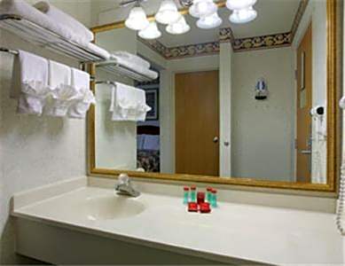 Ramada by Wyndham Columbia