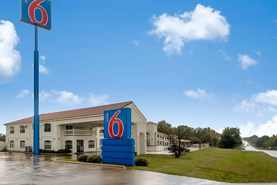 Motel 6-Canton, TX