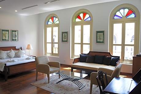 Parameswara Suite