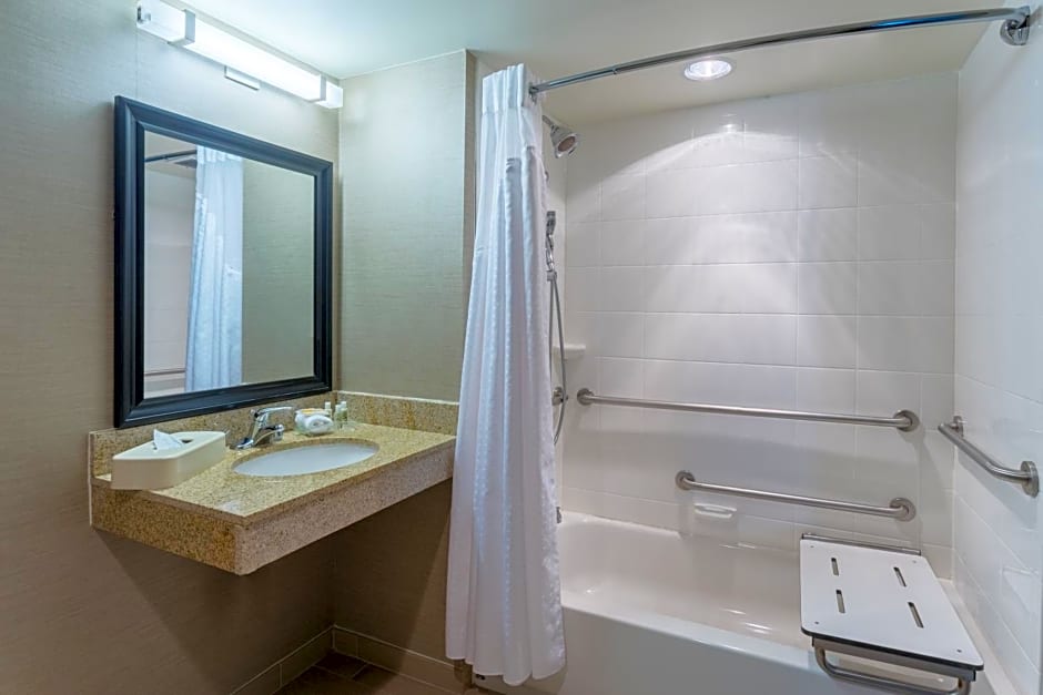 Holiday Inn Harrisburg I-81 Hershey Area, an IHG Hotel