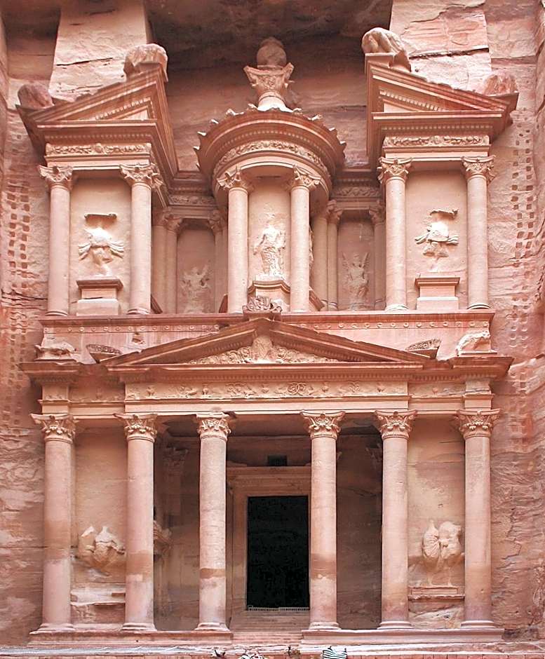 Petra Heart Hotel