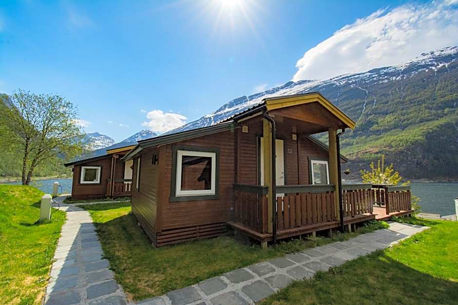 Grande Hytteutleige og Camping