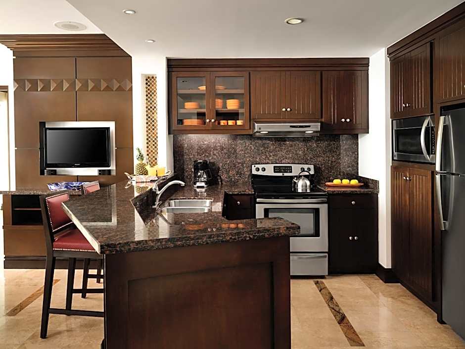 Sirena del Mar by Vacation Club Rentals