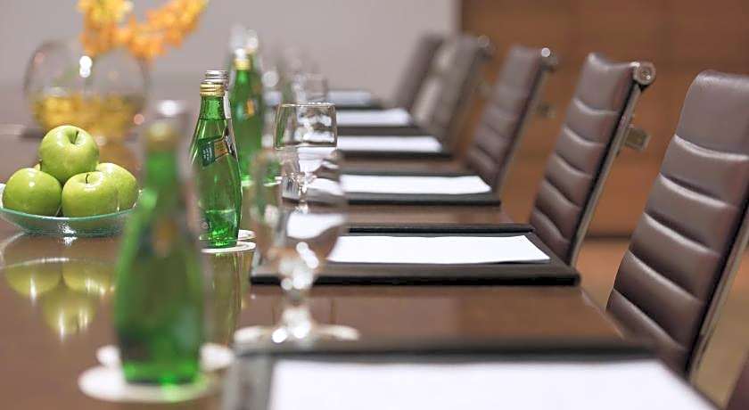 Four Seasons Hotel Riyadh at Kingdom Centre