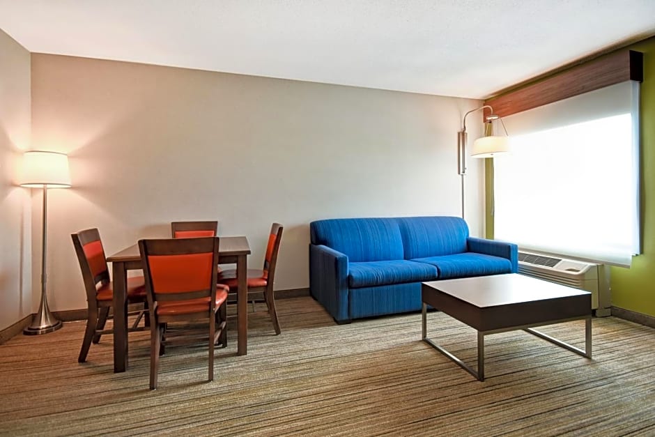 Holiday Inn Express Middletown/Newport