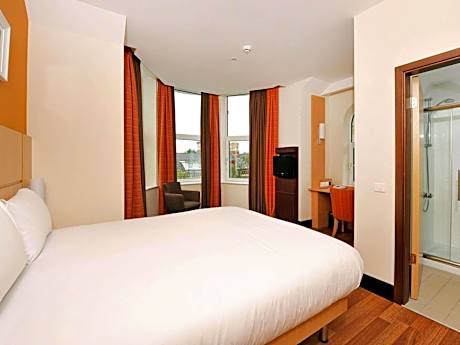 Double Room - Disability Access