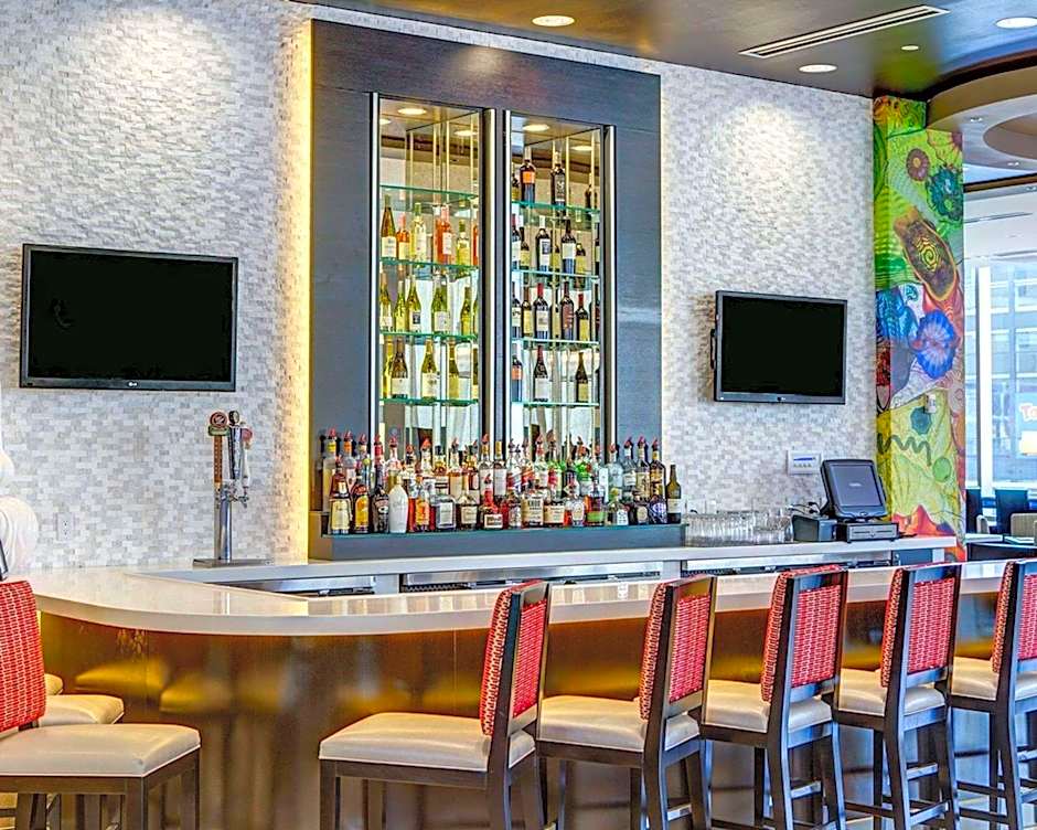 Cambria Hotel White Plains - Downtown