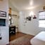 Simmer Motel