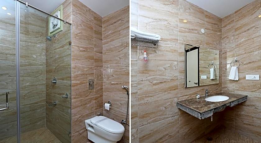 Hotel The Royal Krishna