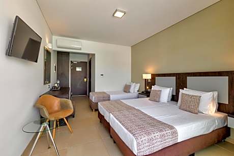 Superior Room with Land View