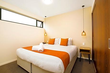 2 Bedroom Apartment Ocean Views