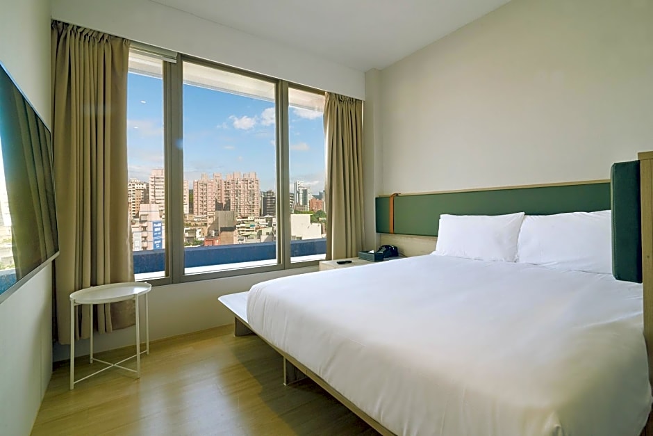 CHECK inn Express New Taipei Tamsui