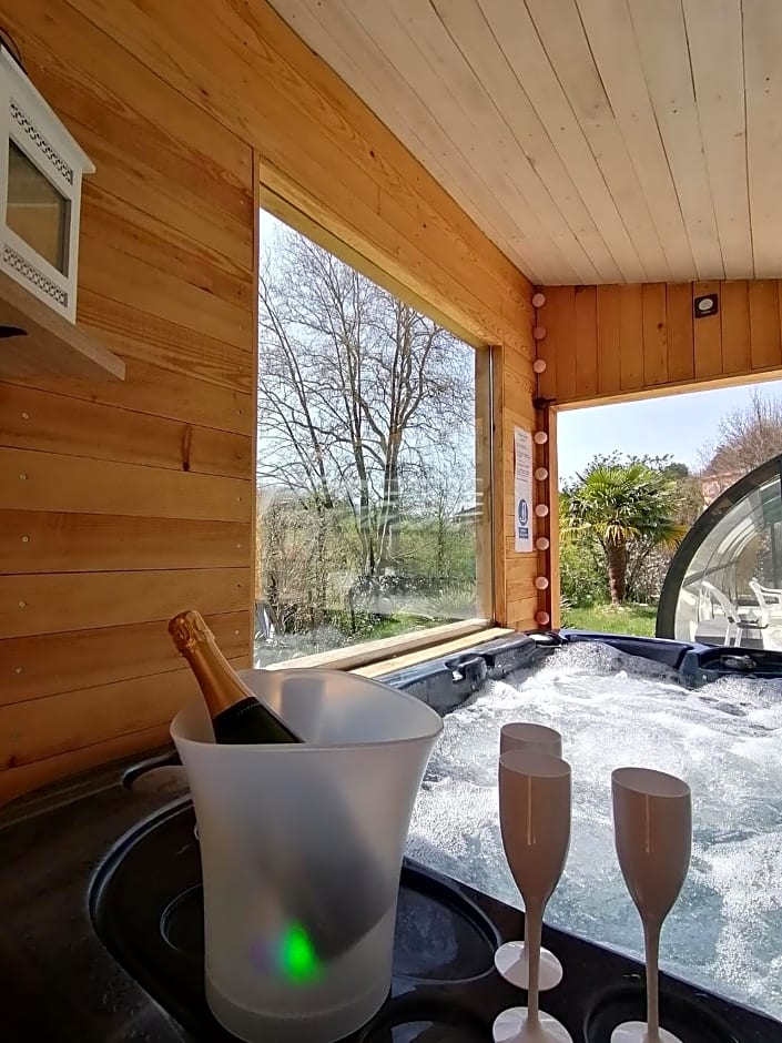 Chambre avec jacuzzi privatif "le pêcher"