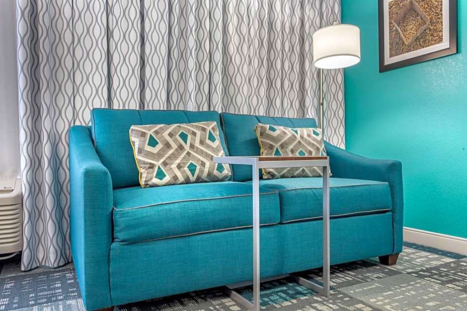 Hampton Inn By Hilton Adel