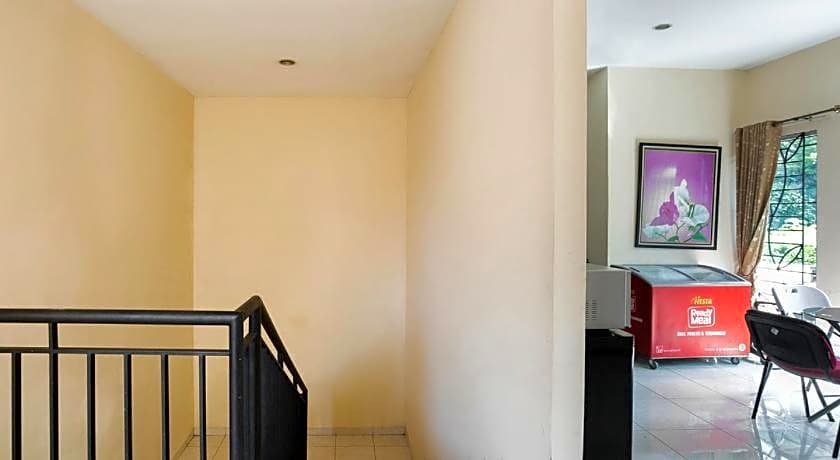 RedDoorz Syariah Plus @ Wisma Bougenville Karawaci