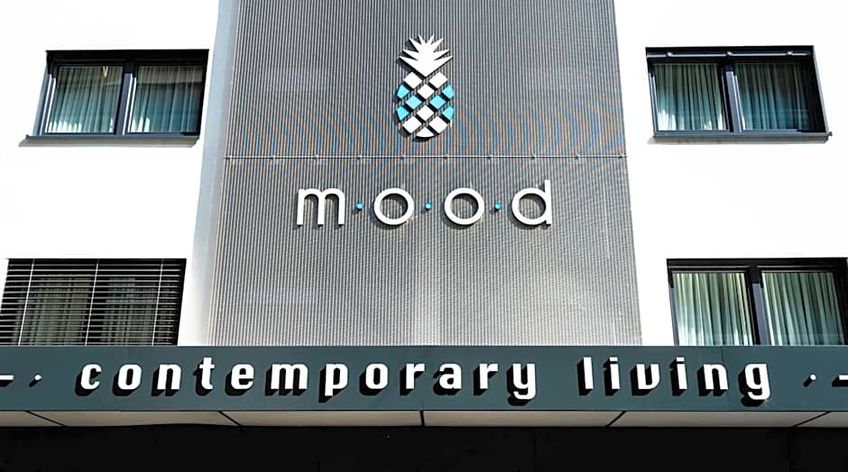 Mood contemporary living