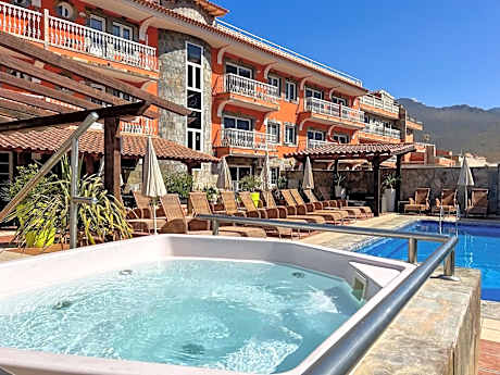 La Aldea Suites