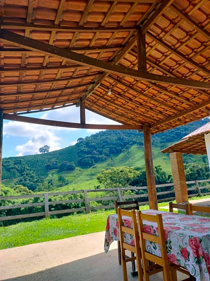 Chalés Cachoeira Cafundó