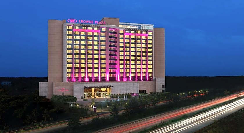 Crowne Plaza Kochi By IHG