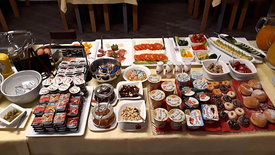 Europa Hotel Garni free parking