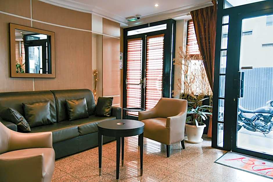 Hotel Des Deux Avenues