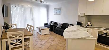 Two-Bedroom Deluxe Apartment with Ocean View