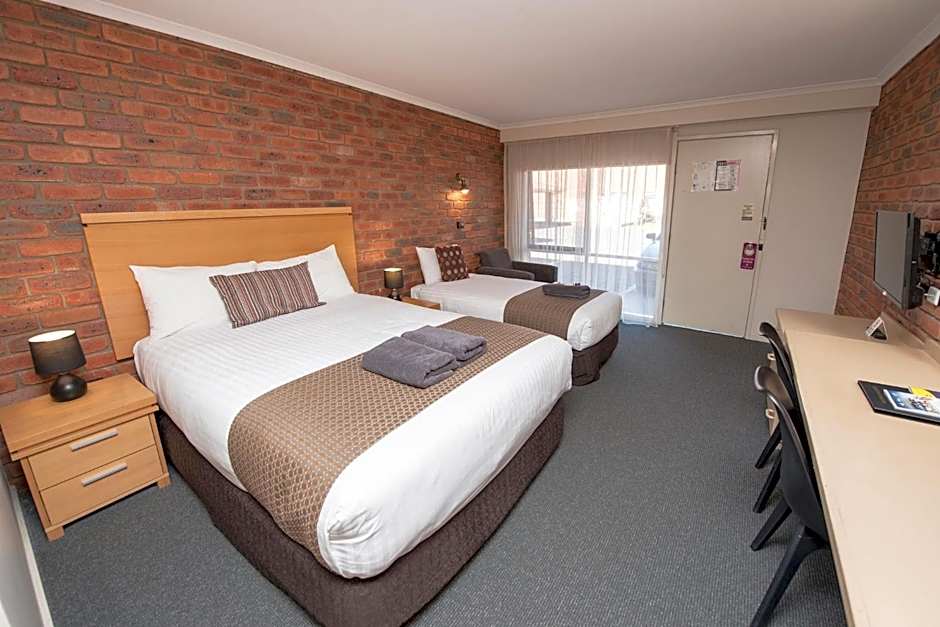 Australian Settlers Motor Inn