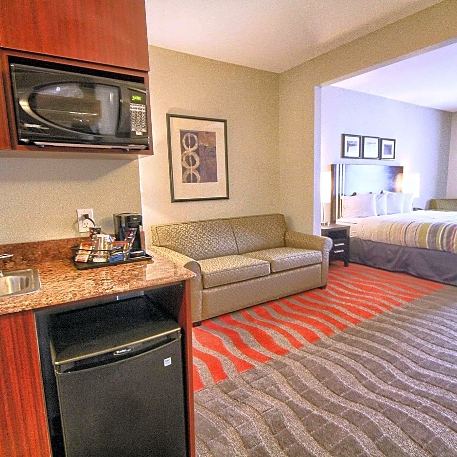 Country Inn & Suites by Radisson, Dearborn, MI