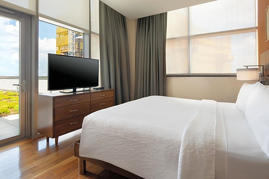 Hilton Garden Inn Long Island City