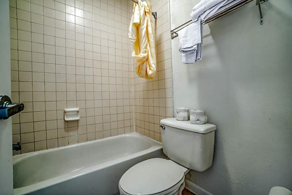 OYO Hotel Kingsville - Hwy 77