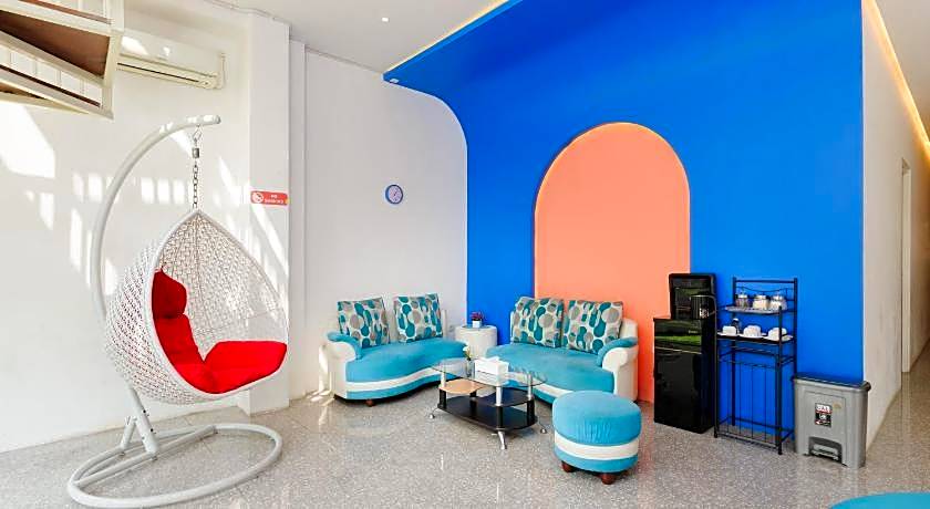 Sans Hotel La Vida Malang