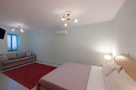 Family Room without Balcony