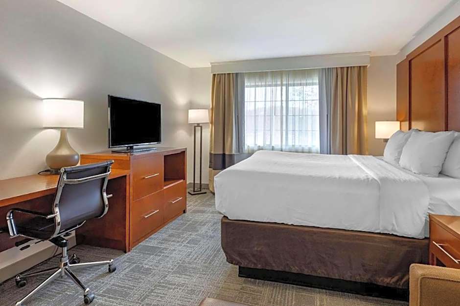 Comfort Suites Golden West on Evergreen Parkway