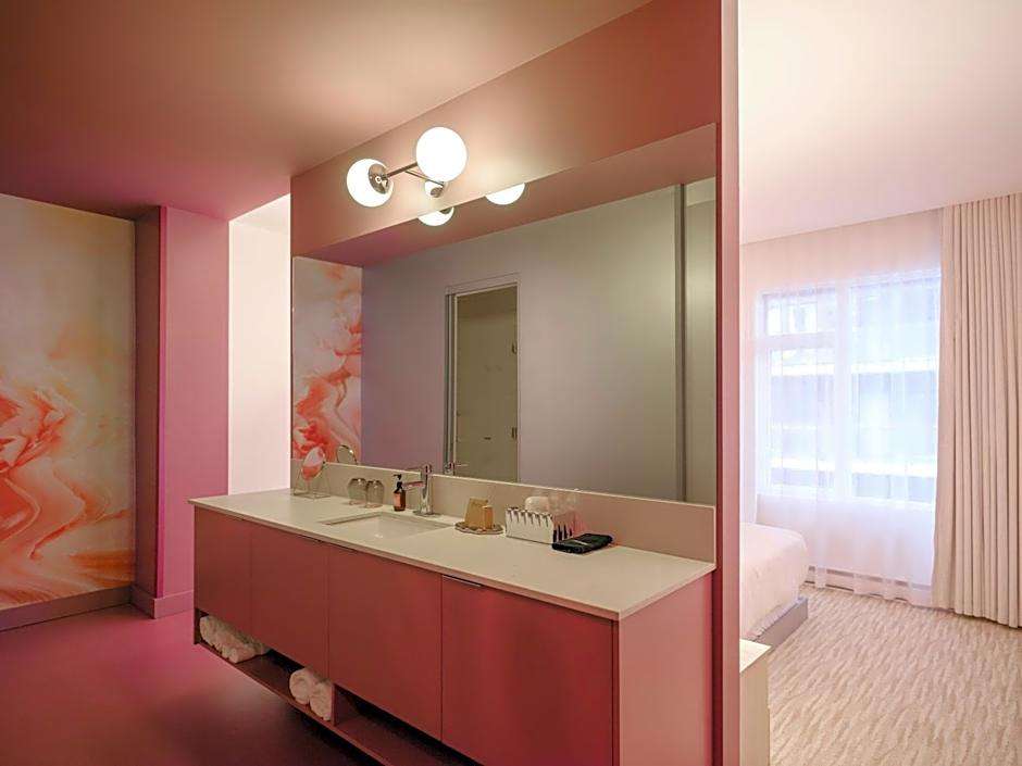 Rose - Hôtel Invisible