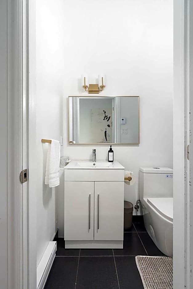 Penfield Suites – Montreal