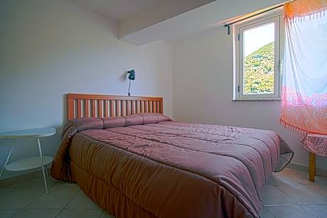 Apartment with Garden View - Separate Building