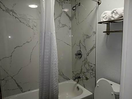 Junior King Suite - Non-Smoking