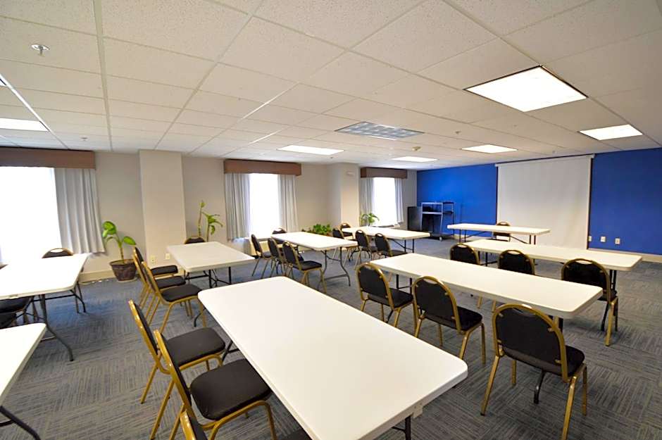 Holiday Inn Express Toledo-Oregon By IHG