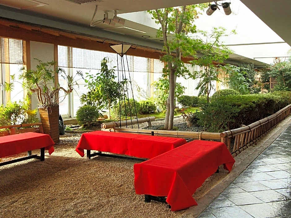 Queen's Hotel Chitose