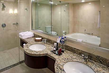 Pres Suite, M Club lounge access, 1 Bedroom Presidential Suite, 1 King to 1 King Suite, Balcony