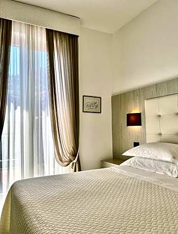 Standard Double or Twin Room with Sea View